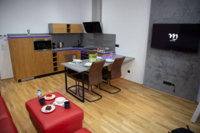 AM-Residence No 12
